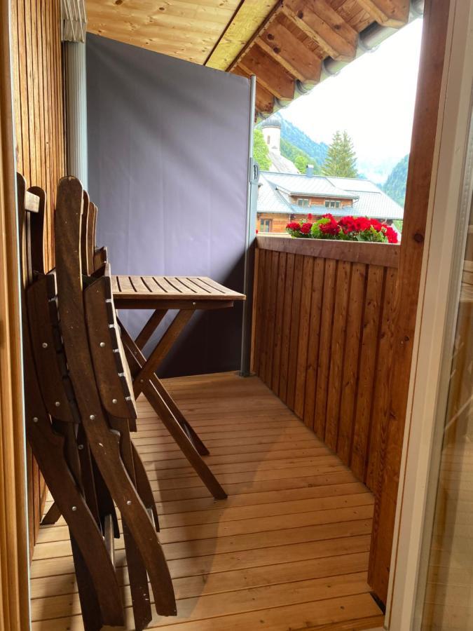 Haus Emma Apartamento Schoppernau Exterior foto